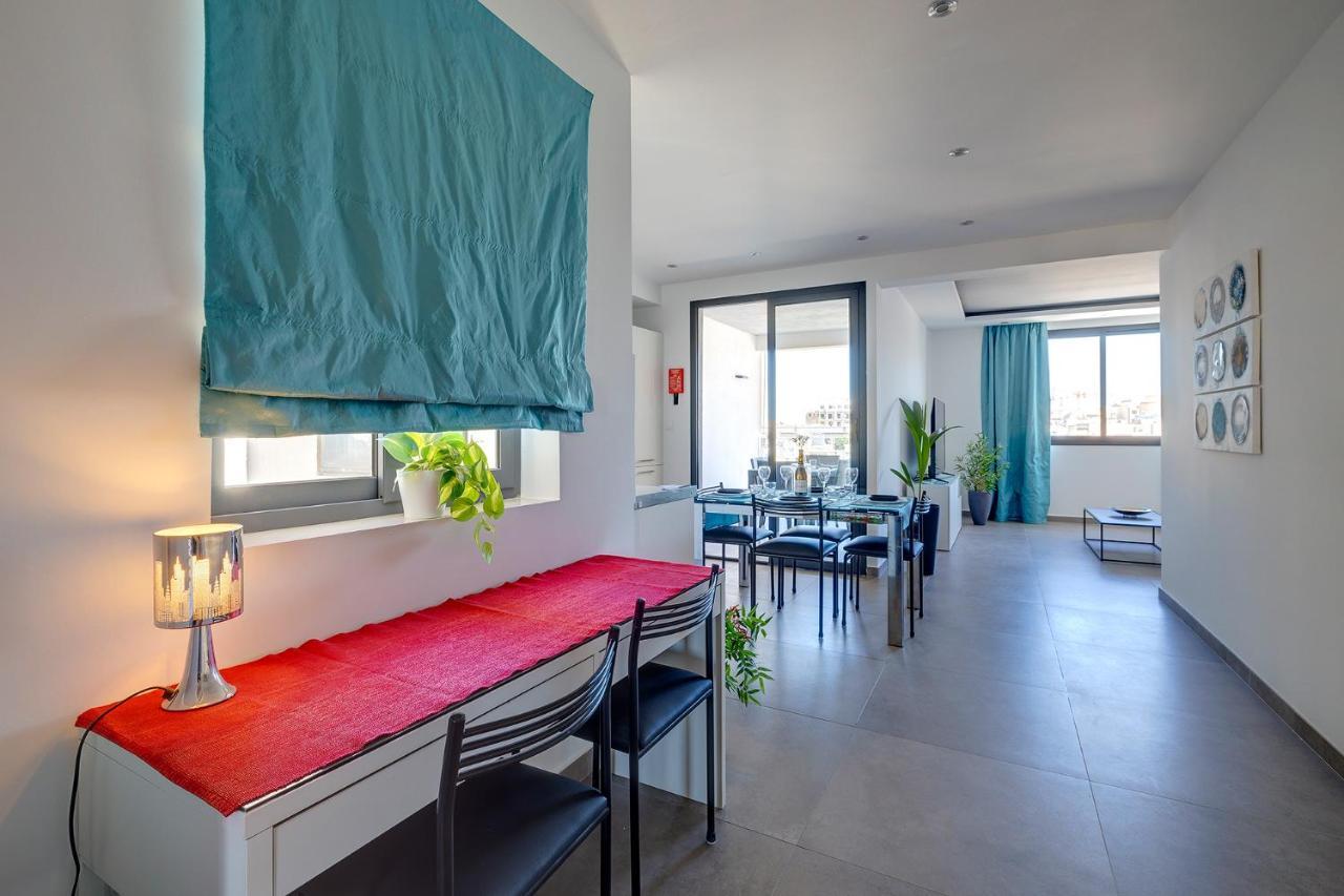 Perfect Location Idyllic 2Br Apartment Sliema Bagian luar foto