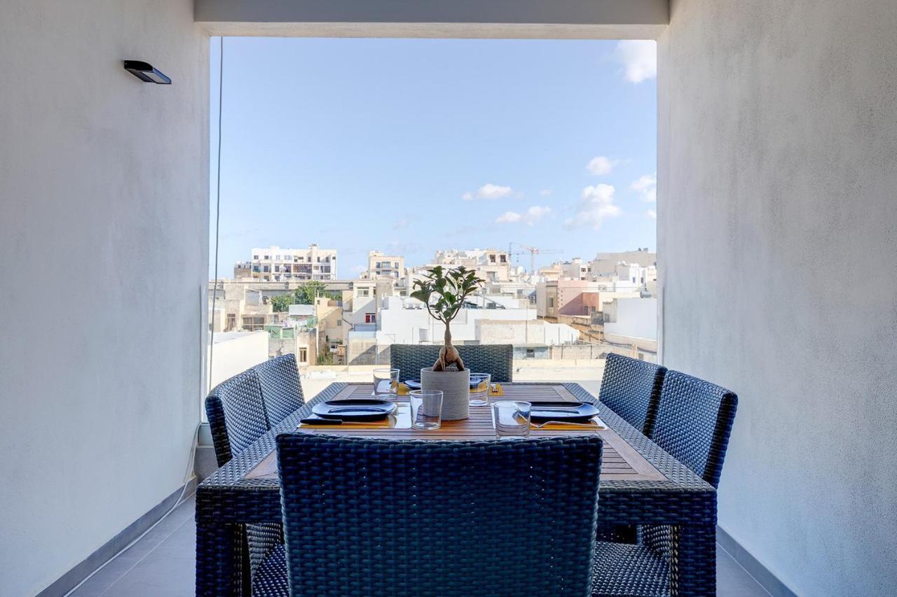 Perfect Location Idyllic 2Br Apartment Sliema Bagian luar foto